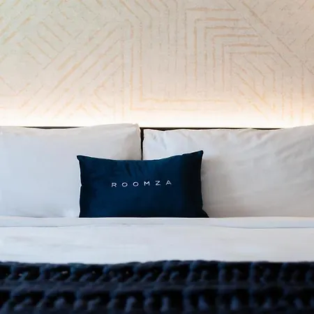 Roomza Times Square At Pestana Cr7